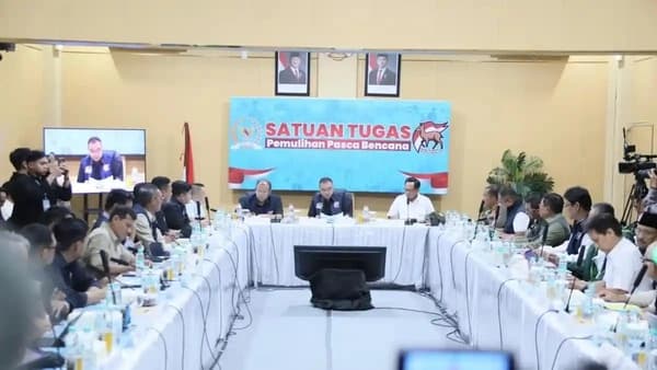 Mendagri Percepat Rehabilitasi Pascabencana Aceh dengan Pembersihan Rumah