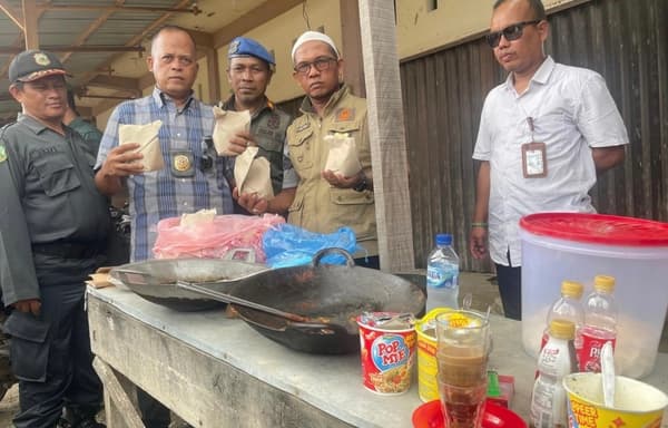 12 Warga Diamankan Makan Siang di Pasar Induk Lambaro Aceh Besar