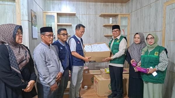 Warga Aceh Tamiang dan Pidie Jaya Sulit Akses Kesehatan, PPP Salurkan Obat via FK USK