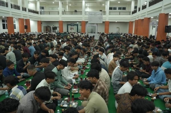 UIN Ar-Raniry Tambah Paket Iftar Jadi 2.500 per Hari untuk Warga Aceh