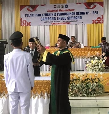 Abdul Wahab Dilantik Jadi Keuchik Lheue Simpang Jeunieb untuk Periode 2026-2032