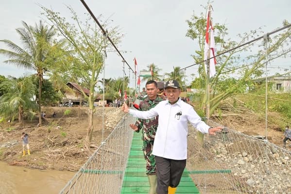 Jembatan Gantung Garuda Rampung, Warga Pidie Jaya Tak Lagi Terisolir
