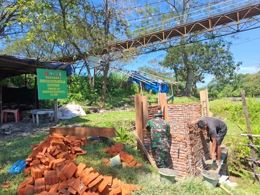 TMMD Bangun Bak Air dan MCK di Beutong untuk Warga Sehat dan Bersih