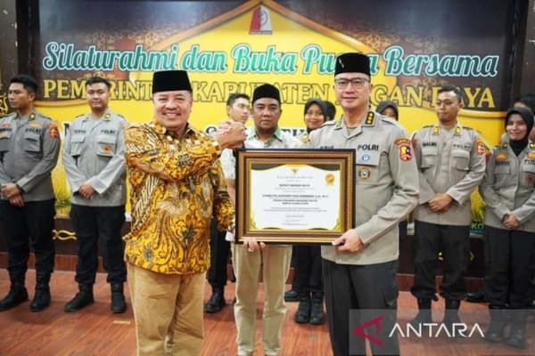 Mahasiswa STIK Bantu Korban Bencana di Nagan Raya Dapat Penghargaan