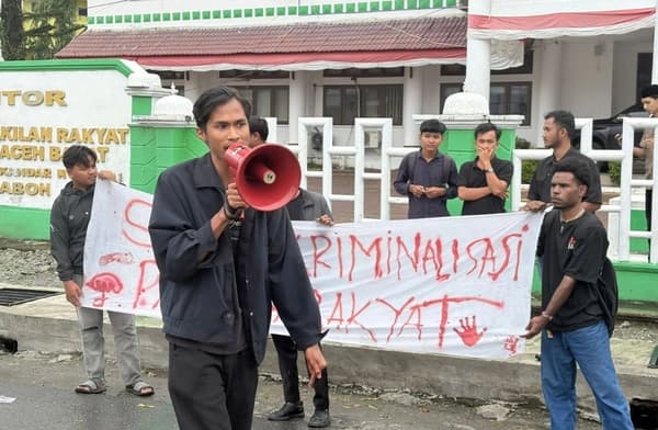 Mahasiswa Aceh Barat Demo Tuntut Reformasi Polri dan Penghapusan Kekerasan