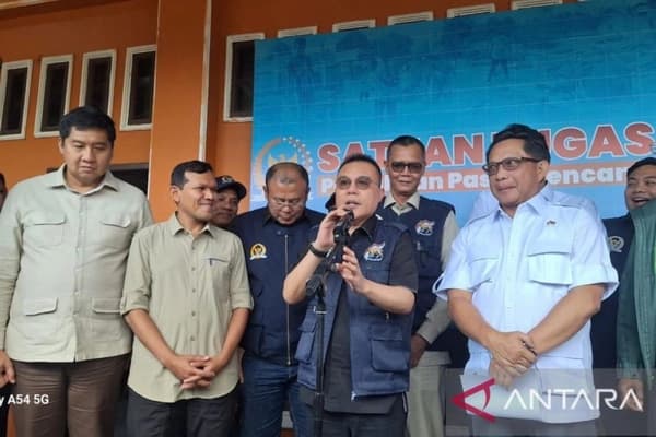 DPR Targetkan Pemulihan Aceh Sebelum Ramadhan 2026: Warga Menanti Normalisasi