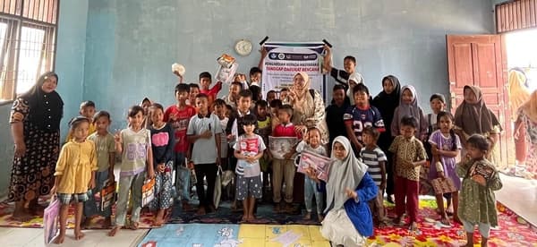 Dosen Unsam Bangkitkan Semangat Belajar Anak Tamiang Pascabanjir