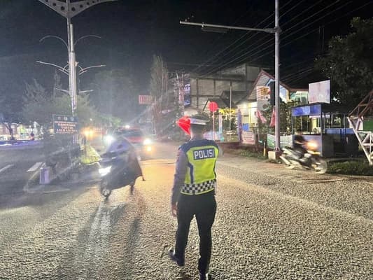 Polisi Aceh Utara Patroli Cegah Balapan Liar Jelang Lebaran, Remaja Dibina