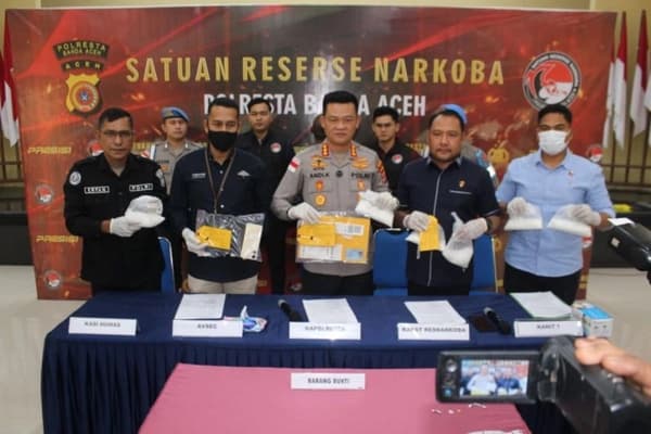 Petugas Bandara SIM Gagal Penyelundupan 1,9 kg Sabu ke Jakarta