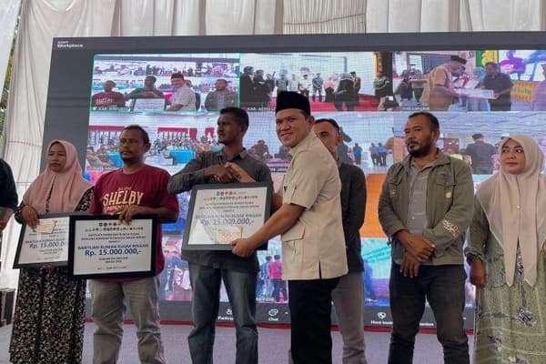 Bantuan Stimulan Tahap II Cair, Wagub Minta Bupati & Wali Kota Kawal Ketat Proses Penyaluran