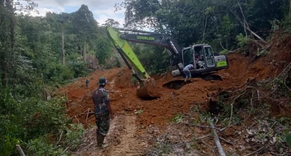 TNI TMMD Nagan Raya Tetap Bangun Desa di Bulan Ramadan untuk Warga Beutong