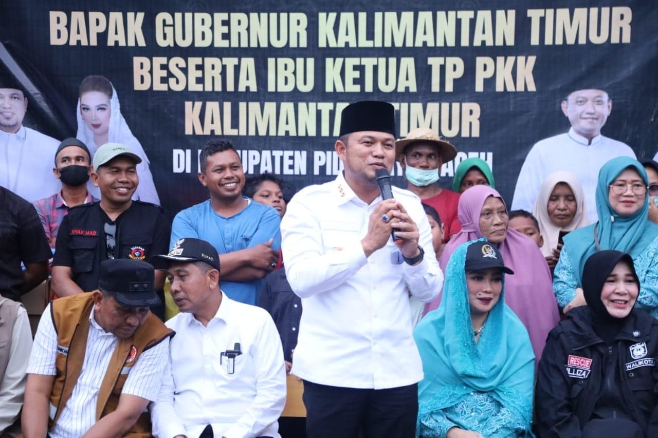 Gubernur Kaltim Bawa Bantuan dan Harapan ke Pengungsi Banjir Pidie Jaya