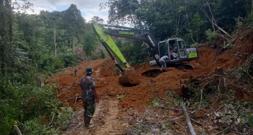 TNI TMMD Nagan Raya Tetap Bangun Desa di Bulan Ramadan untuk Warga Beutong