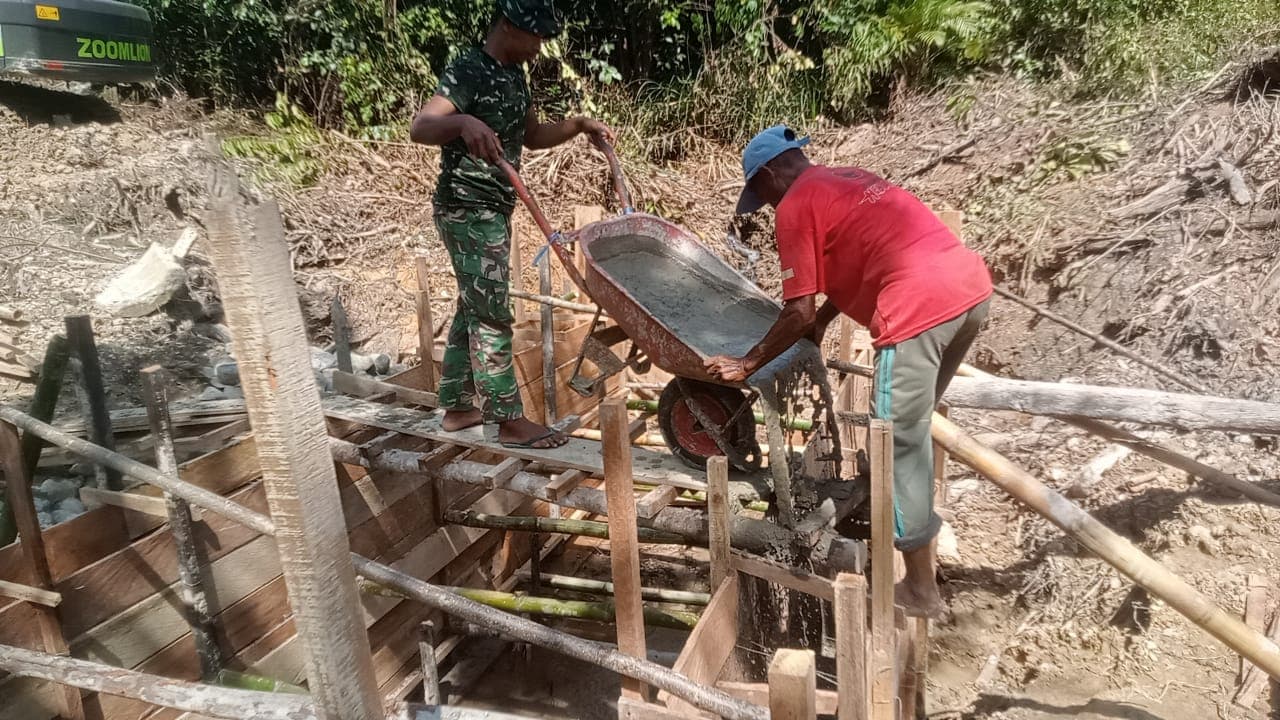 TNI Perbaiki Rumah Warga dan Bangun Box Culvert di Nagan Raya