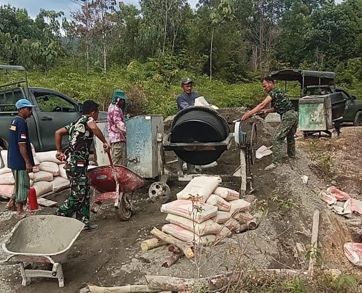 TMMD Kodim 0116/Nagan Raya Pererat Kemanggulan TNI dan Warga di Gampong Ujong Blang Beutong