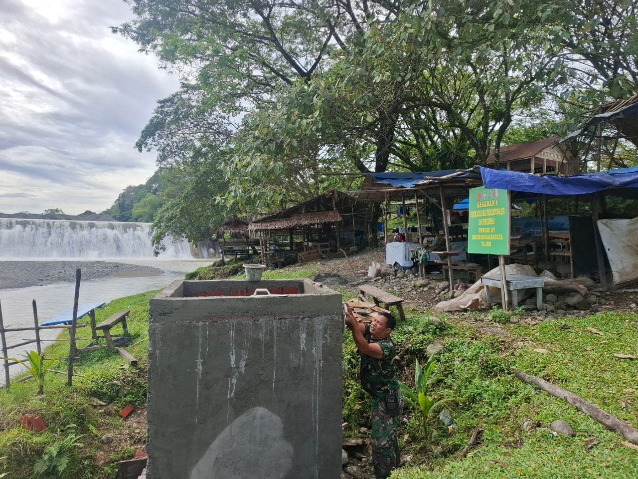 TNI Selesaikan Bak Air Bersih dan RTLH untuk Warga Nagan Raya