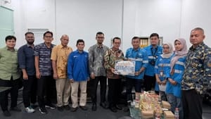 PT Mifa Bantu 100 Mahasiswa UTU Aceh Barat Bayar UKT Rp100 Juta