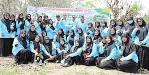 SMKN 1 Peusangan Tanam Pohon Wakaf Buah Pascabanjir Bireuen 2025