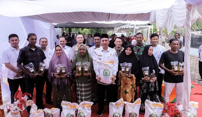 31.512 KPM Pidie Jaya Terima Bantuan Pangan Dua Bulan, Beras 10 Kg dan Minyak 2 Kg