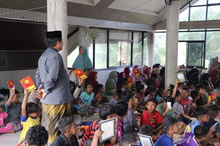 Kunjungi Lima Daerah Bencana, MPU Aceh Antar Bantuan Sekaligus Penguatan Rohani ke Warga Terdampak