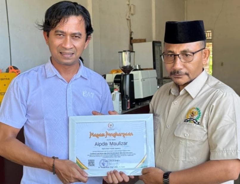 Polisi Sawang Aceh Utara Selamatkan Warga Banjir Bandang, Terima Penghargaan