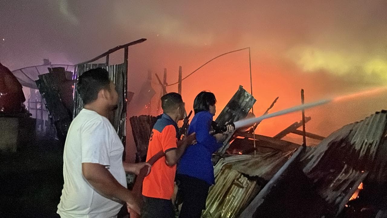 Dua Rumah Warga Langsa Kota Hangus Terbakar, Satu Milik Aparatur Desa