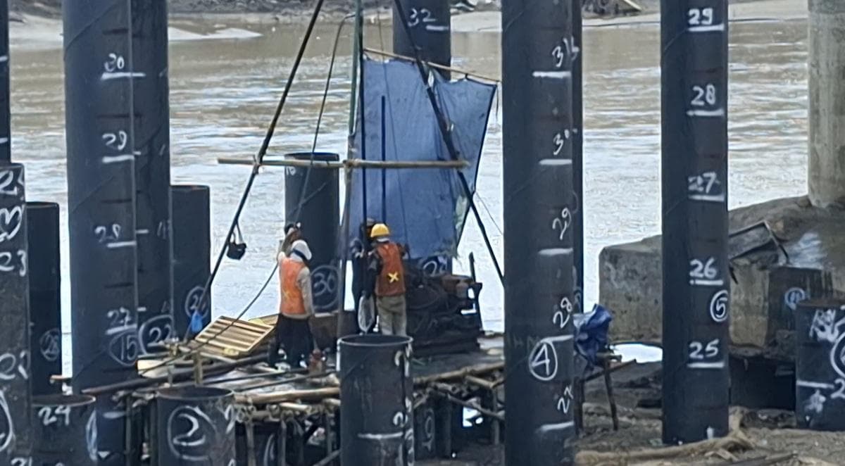 31 Pilar Jembatan Krueng Tingkeum Kutablang Sudah Terpasang, Progres 12 Persen