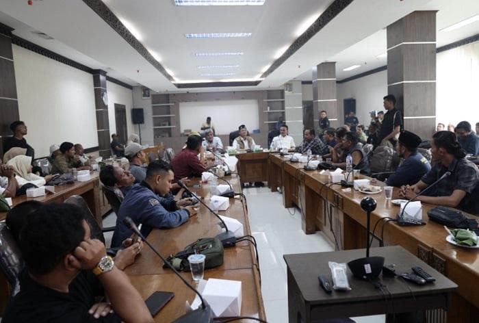 Tumpukan Kayu Baru Di Aceh Utara Diduga Perparah Banjir, Bupati Laporkan ke Kementerian Kehutanan