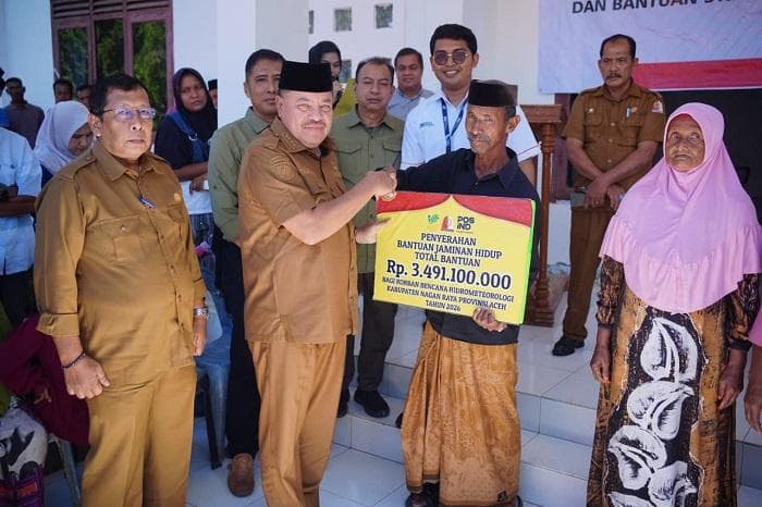 Bupati Nagan Raya Salurkan Bansos Rp 9,8 Miliar untuk Korban Bencana di Beutong Ateuh