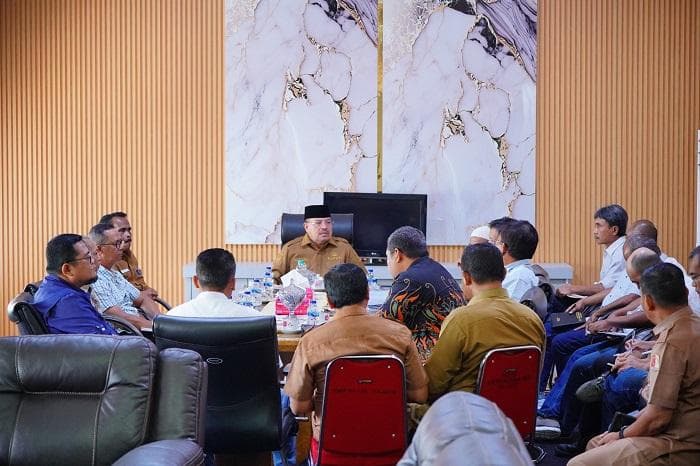 Bupati Nagan Raya Tegaskan PMKS Wajib Patuhi Harga Sawit, Ancam Cabut Izin