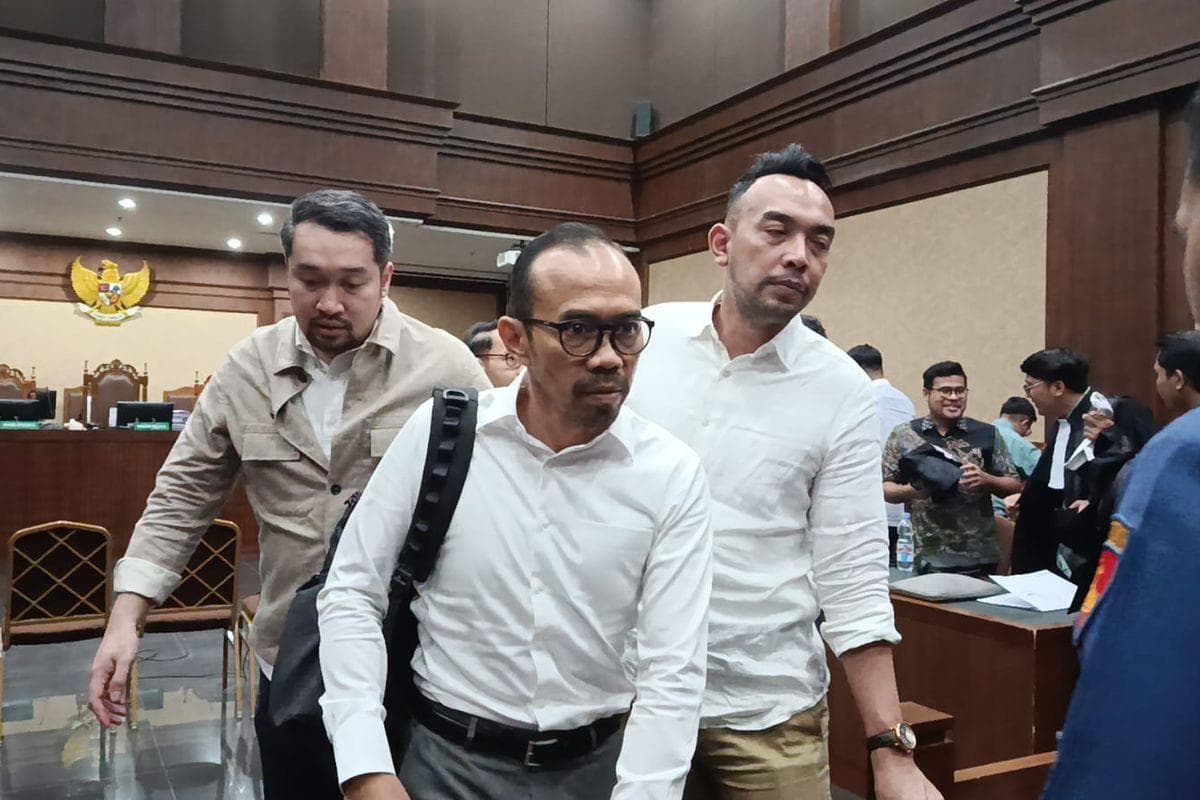 Rugikan Negara Rp 285,1 Triliun, Riva Siahaan Dituntut 14 Tahun Penjara