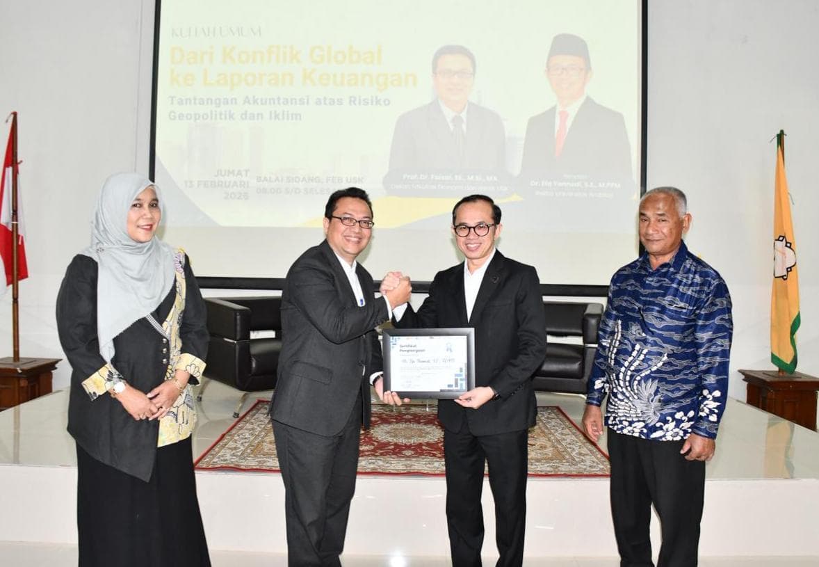 Rektor UNAND Bicara Tantangan Geopolitik & Iklim di Kuliah Umum USK