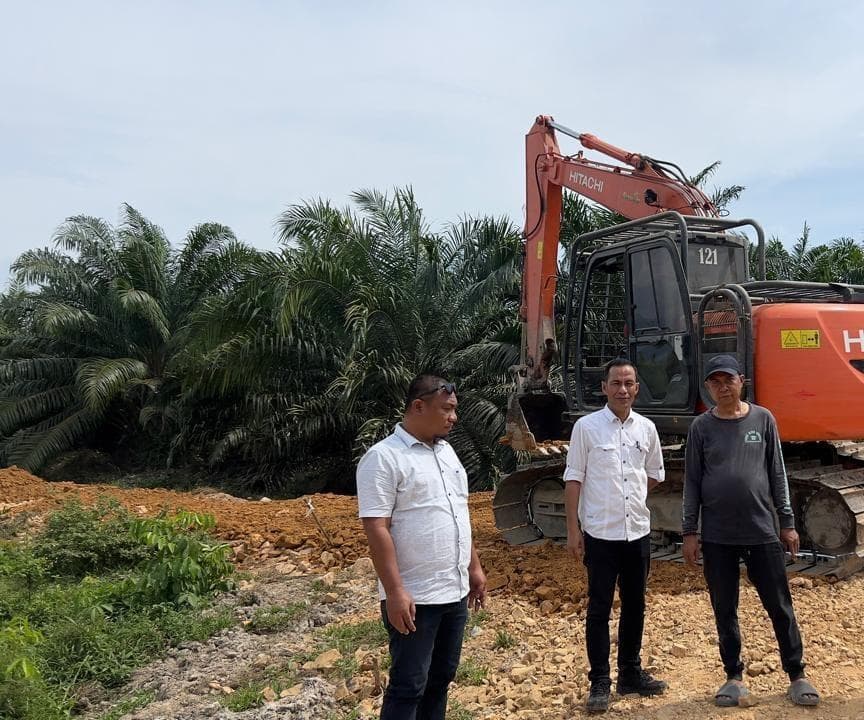 Kadis Pertanian Aceh Jaya Monev Infrastruktur Perkebunan untuk Tingkatkan Pendapatan Petani