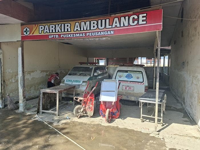 Banjir Rusak Fasilitas Kesehatan di Bireuen, Ambulans dan Peralatan Terendam