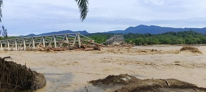 Warga Nagan Raya Terisolasi, Jembatan Bailey Belum Direspons Pusat