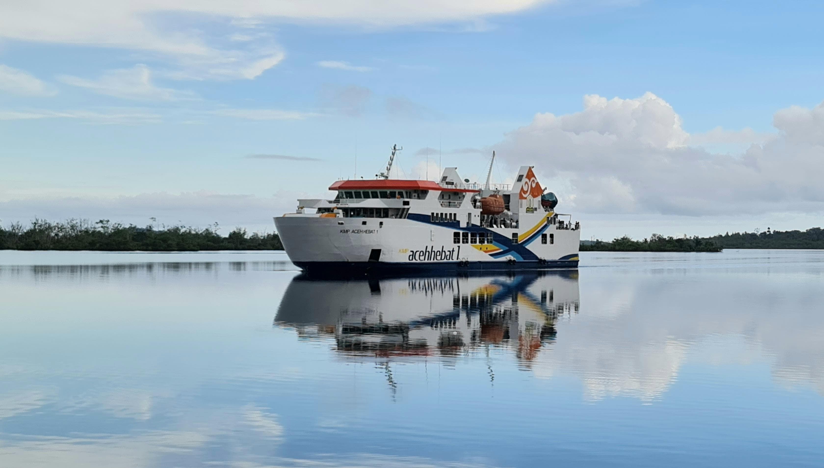 Warga Simeulue Kecewa, Antre 7 Jam Tak Kebagian Tiket Kapal Arus Balik