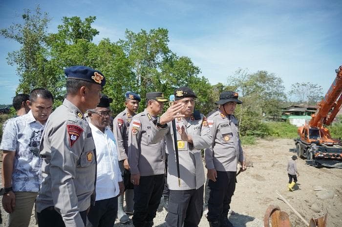 Kapolda Aceh Tinjau Pembangunan Jembatan Bailey di Sawang untuk Percepatan Akses Warga