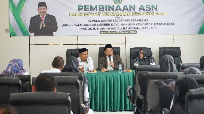 Kepala BMBPSDM Kemenag Berikan Pembinaan ASN di BDK Aceh untuk Tingkatkan Pelayanan Publik