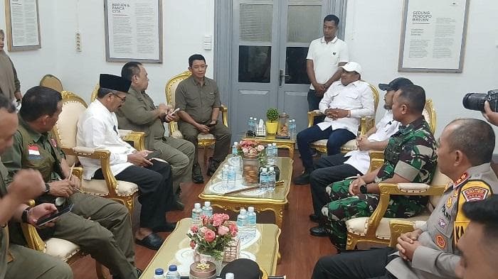 Bertemu Kepala BNPB, Bupati Bireuen Harap Bantuan Pusat Tangani Kerusakan Dampak Banjir