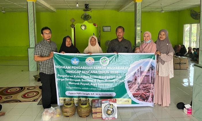 Warga Matang Cincing Aceh Tamiang Terima Bantuan Alat Dapur dari Unsam