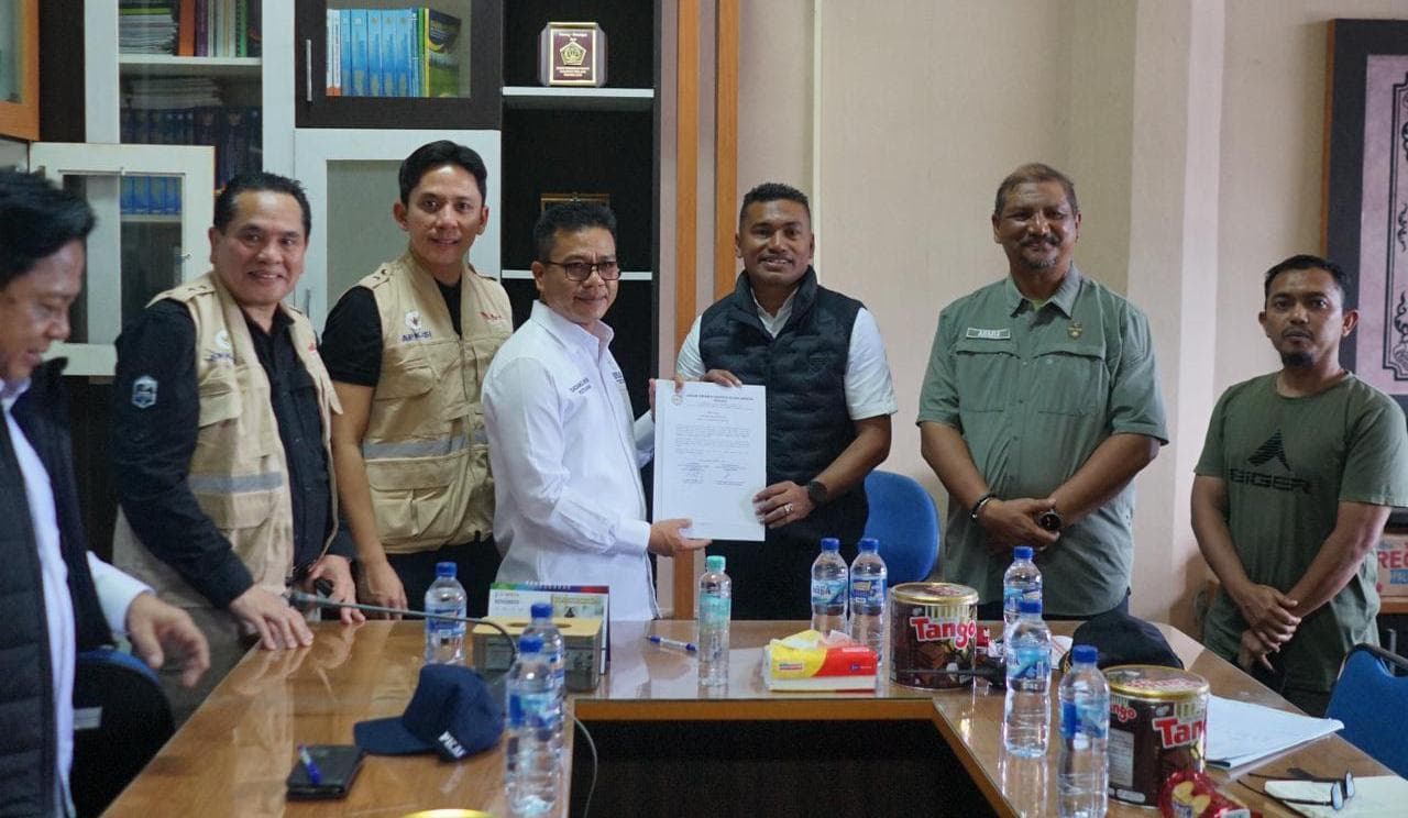 Apkasi Salurkan Bantuan untuk Korban Banjir Aceh Tamiang dan Sumut