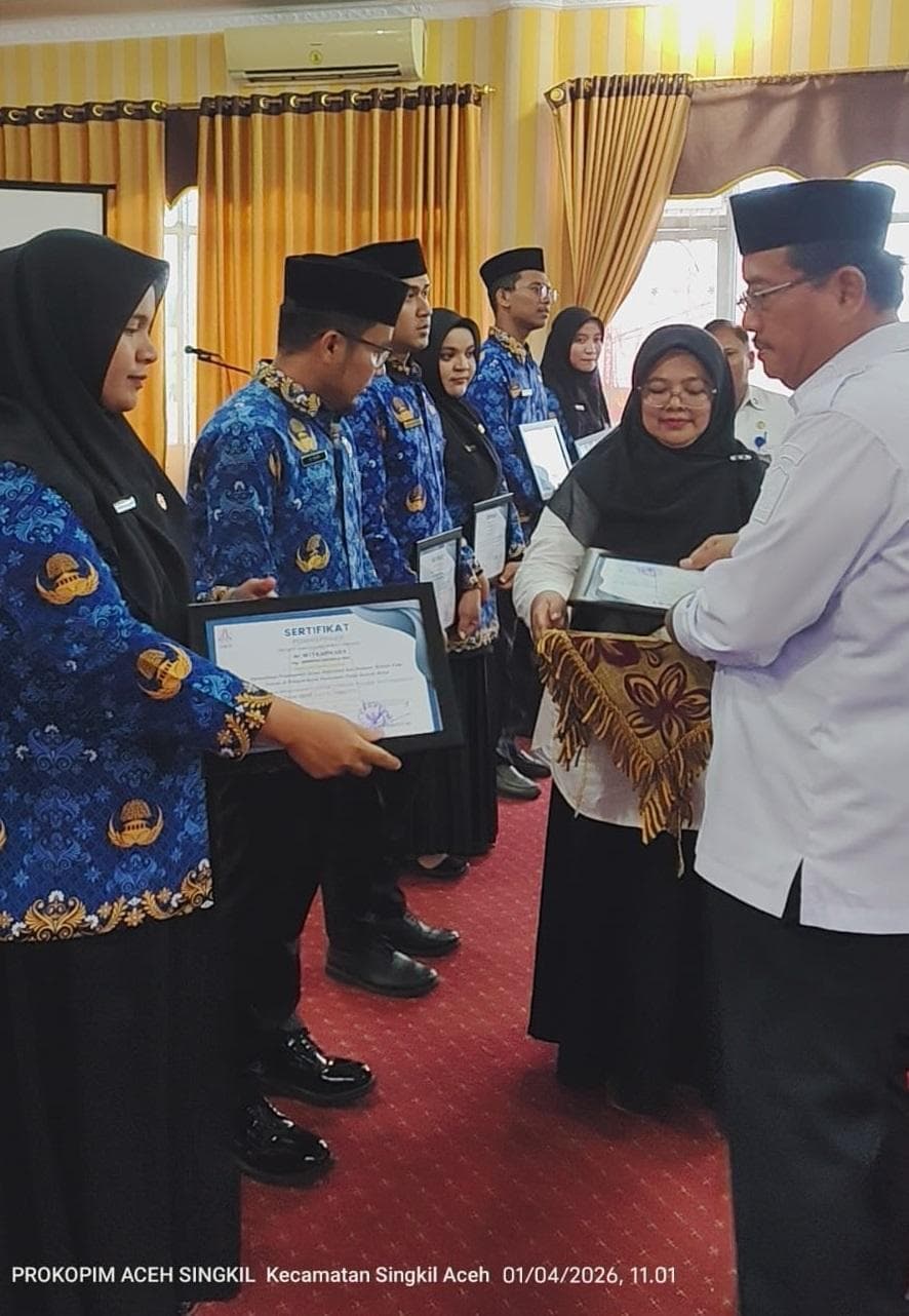 Bupati Aceh Singkil Lantik 32 ASN, Tekankan Pelayanan dan Integritas