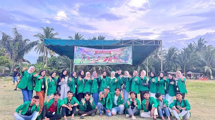 Mahasiswa Unimal Gelar Lomba di Meunasah Lhok, Aceh Utara: Peugot Seunang, Perah Bakat