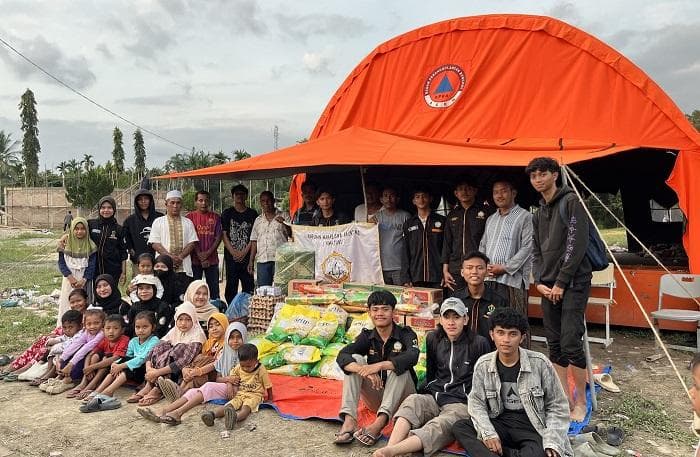 Mahasiswa Unimal Bantu Pemulihan Banjir di Langkahan Aceh Utara
