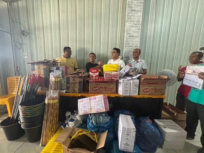 TM Nurlif Salurkan Bantuan Ibadah dan Kebutuhan Dasar ke Korban Banjir Pidie Jaya