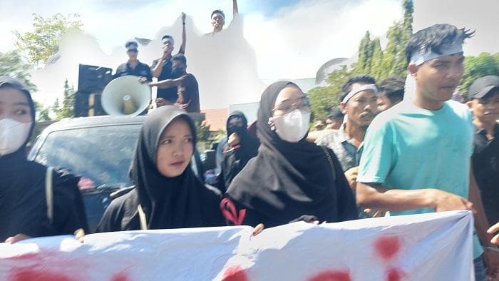 Massa Aceh Singkil Desak Pansus Sekolah Rakyat, Tanah Putra Bupati Rp 200 Juta