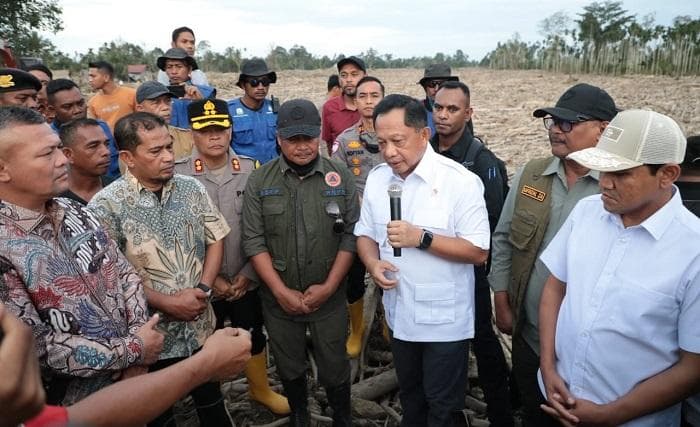 Banjir Bandang Aceh Utara: Sampah di Atap Rumah, Pemulihan Dimulai