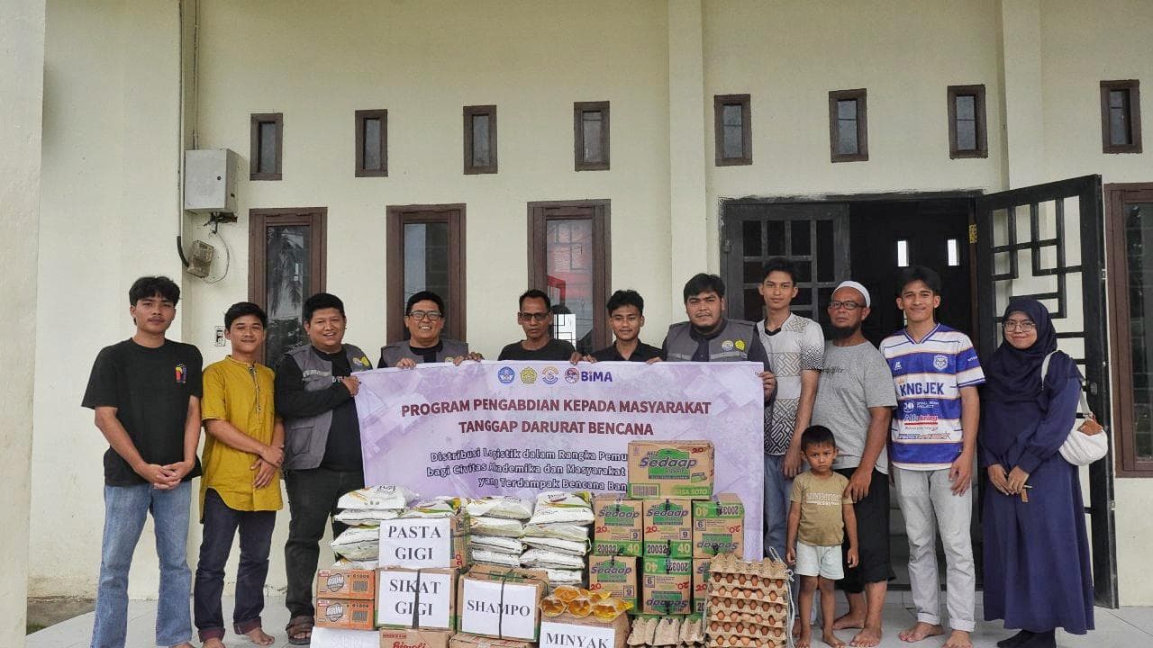 Tim PKM Tanggap Darurat Bencana PNL Salurkan Bantuan untuk Korban Banjir di Desa Meunasah Kumbang