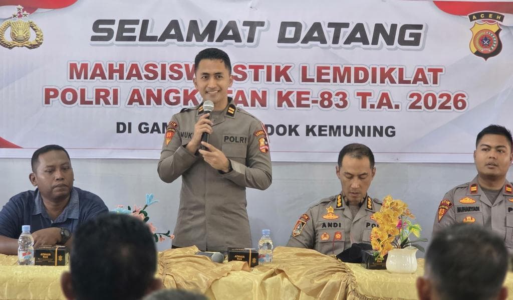 Mahasiswa STIK PTIK Berkolaborasi dengan Masyarakat Pondok Kemuning untuk Pemulihan Pascabencana