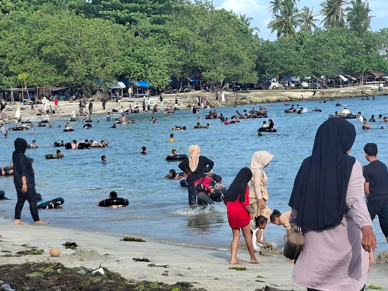 Pantai Aceh Barat Aman di Hari Keempat Lebaran, BPBD dan Polisi Siaga